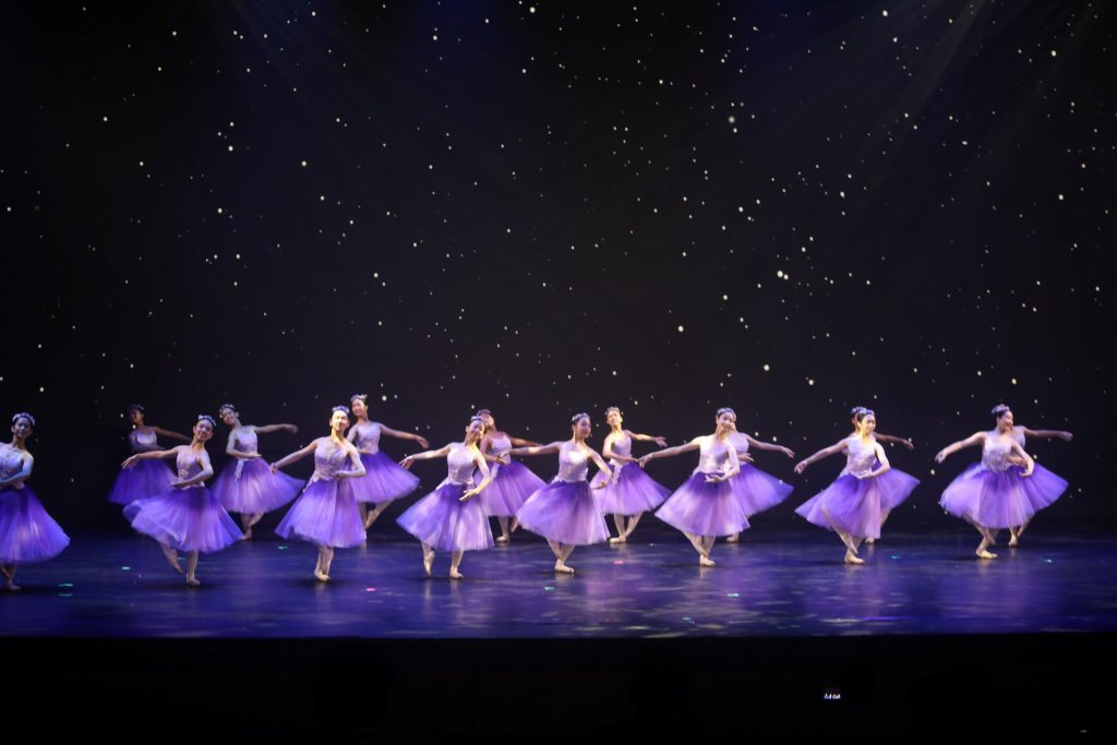 Balet Cinderella Étoile x Ballet Manila akan tampil di Ciputra Artpreneur Jakarta pada 15–16 November 2025. (Foto; Dok. Banyu Communication)