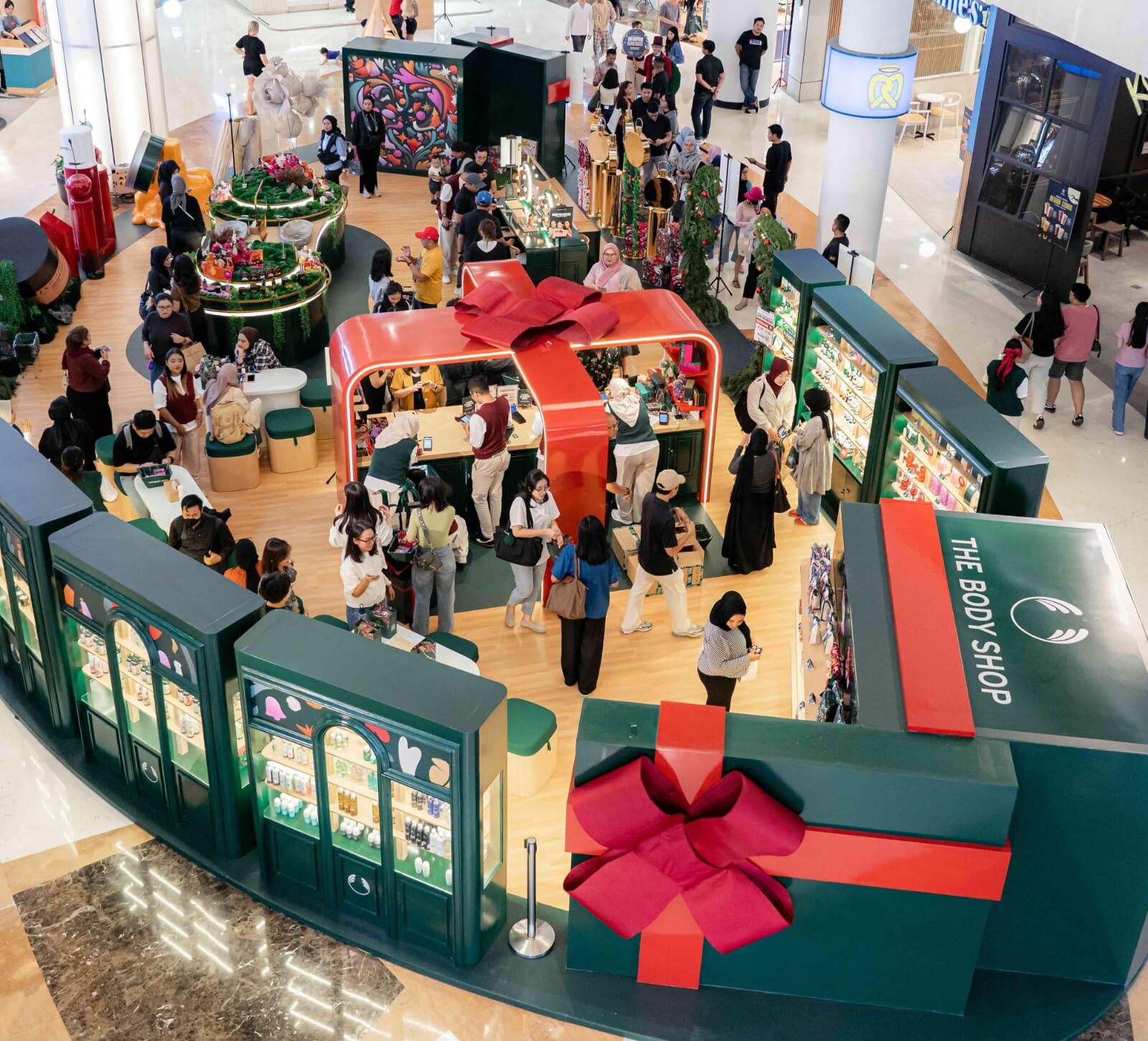 The Body Shop ® Indonesia Hadirkan Wrapped in Love 2025: Rayakan Natal dengan Cinta yang Penuh Makna