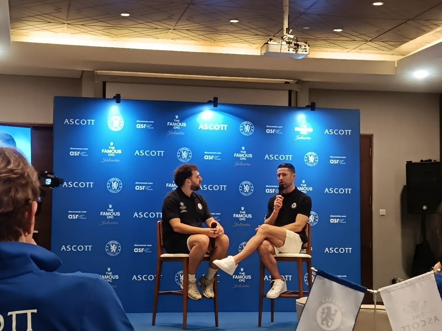 Dinding Juara Berbicara, Kisah Gary Cahill di Ascott Sudirman Jakarta