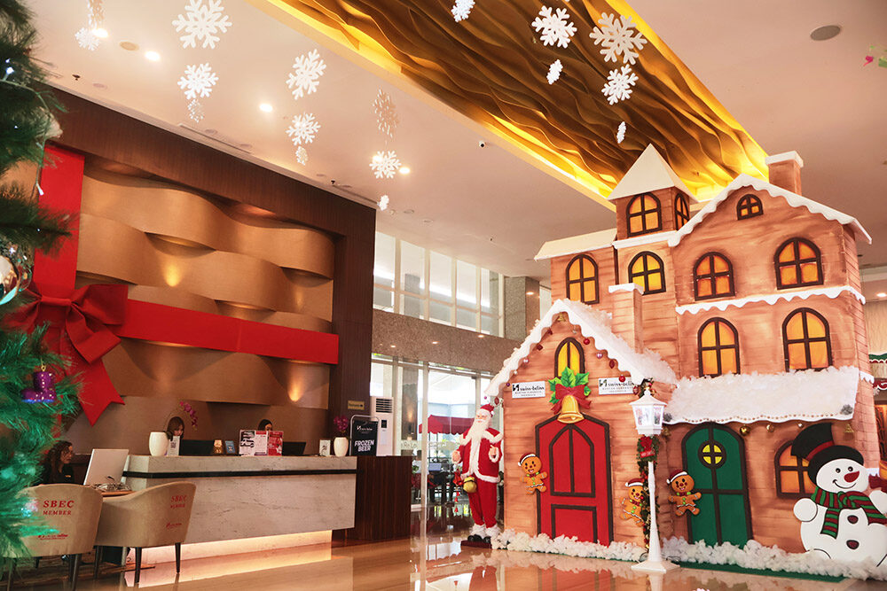 Christmas Village yang Penuh Keajaiban Hadir di Surabaya!