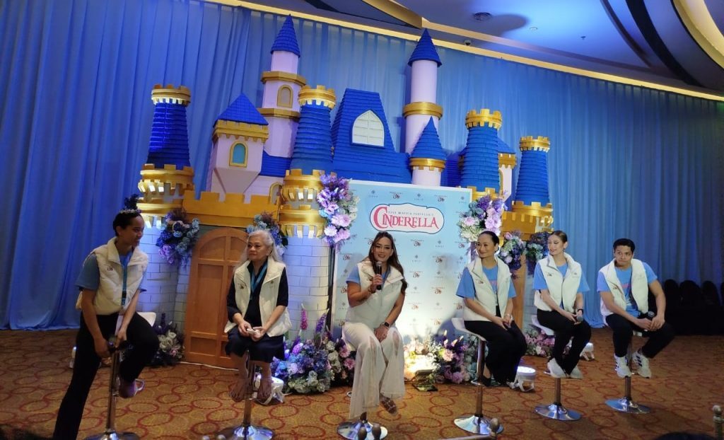 Konferensi Pers Balet Cinderella Étoile x Ballet Manila yang akan tampil di Ciputra Artpreneur Jakarta pada 15–16 November 2025. (Foto: Urbanvibes/R Indriani)