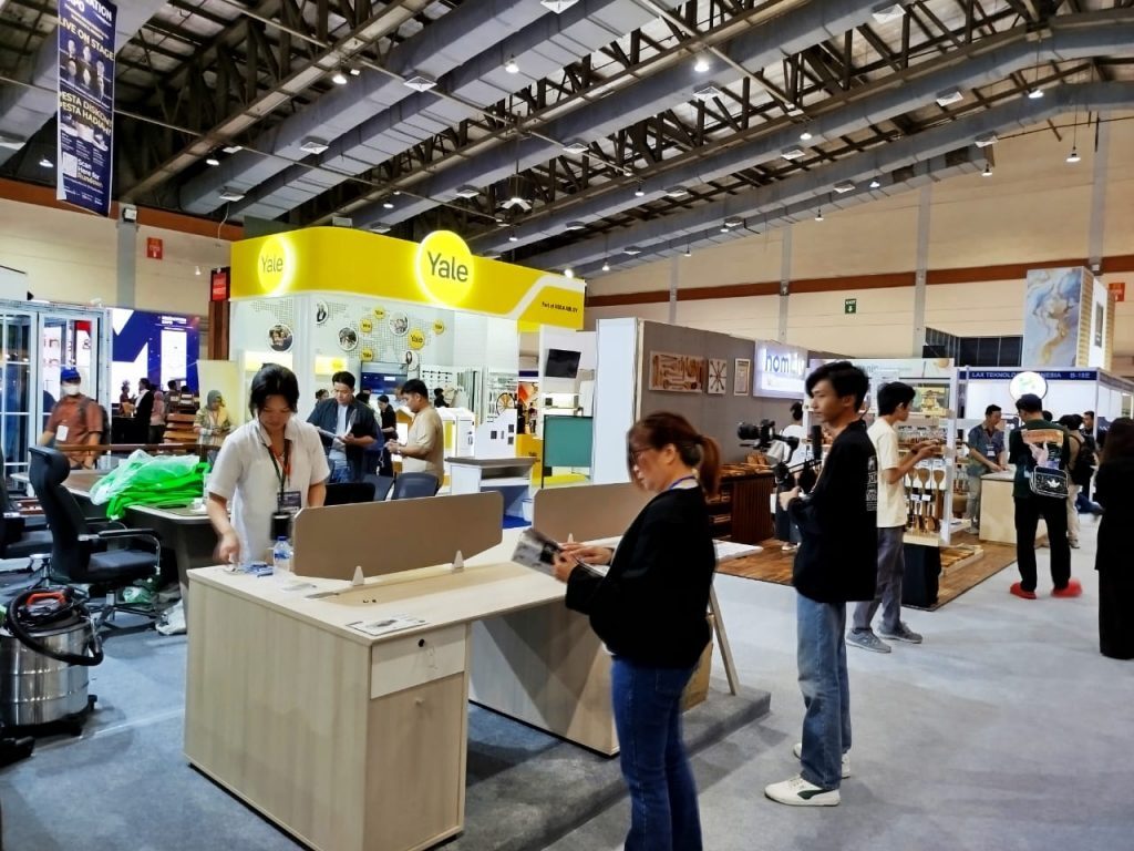 Renovation Expo Indonesia 2025 berlangsung pada 14 -16 November 2025 di JICC Senayan, Jakarta, Jumat (14/11/2025) dengan mengusung tema "Designing for Inspired Living." (Foto: Urbanvibes/R Indriani)