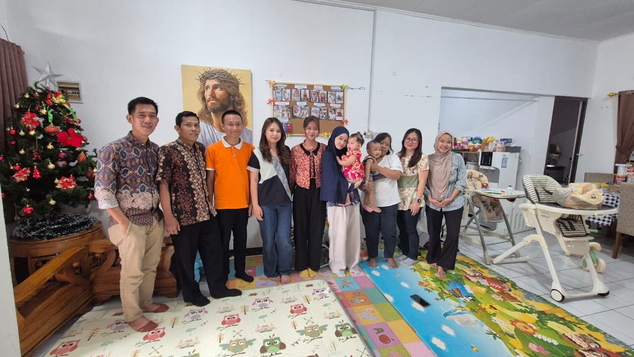 Hangatkan Hati di Akhir Tahun, Starlet Hotel Serpong Berbagi Kasih di Panti Asuhan Rumah Adonai