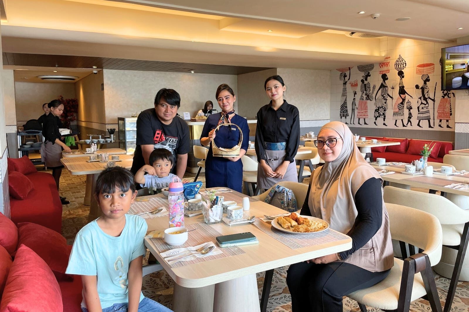 Aston Bintaro Rayakan Hari Anak Sedunia, Hadirkan Momen Manis Penuh Kebahagiaan untuk Tamu Cilik