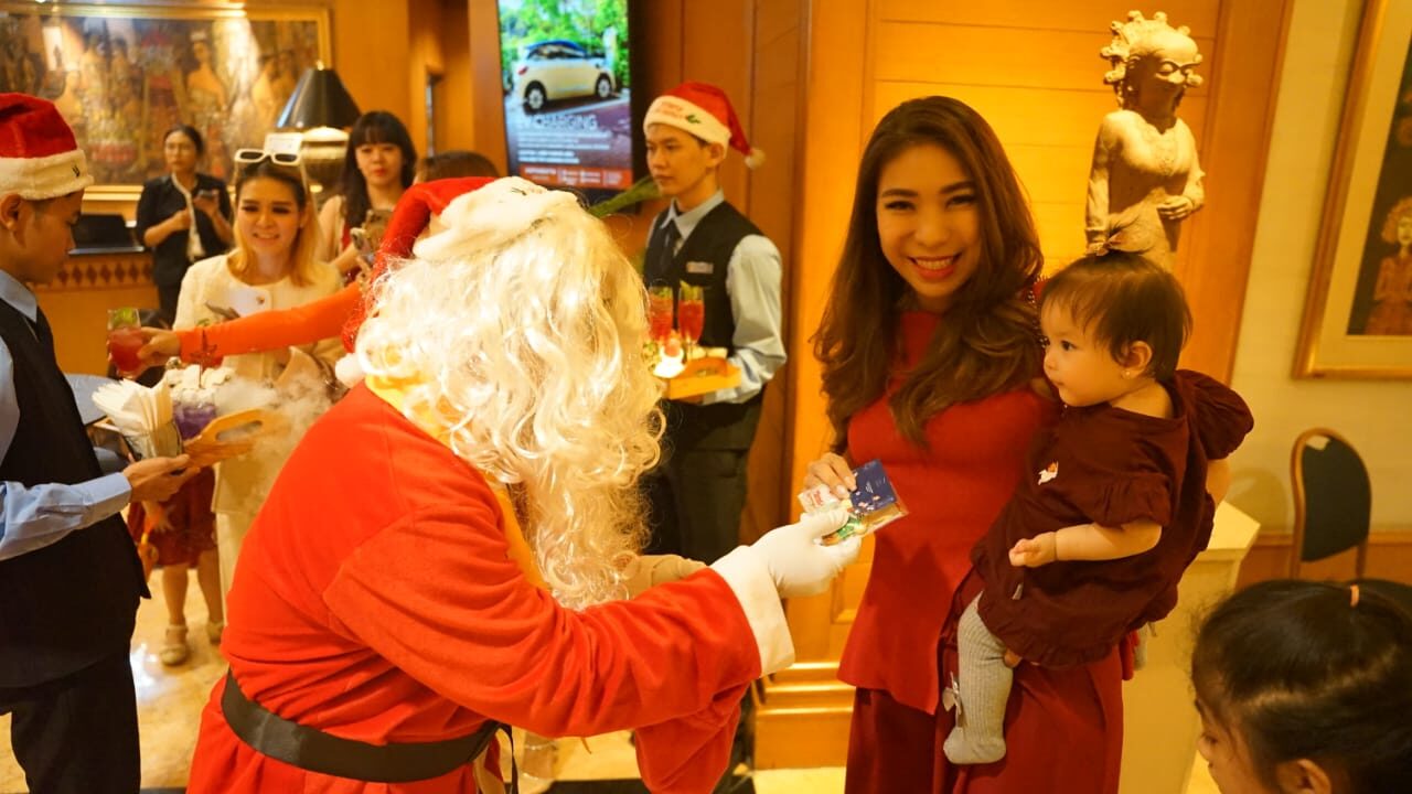 Magical Christmas di ARYADUTA Menteng: Momen Syahdu, Dekorasi Bilbical, dan Kehangatan di Tengah Jakarta