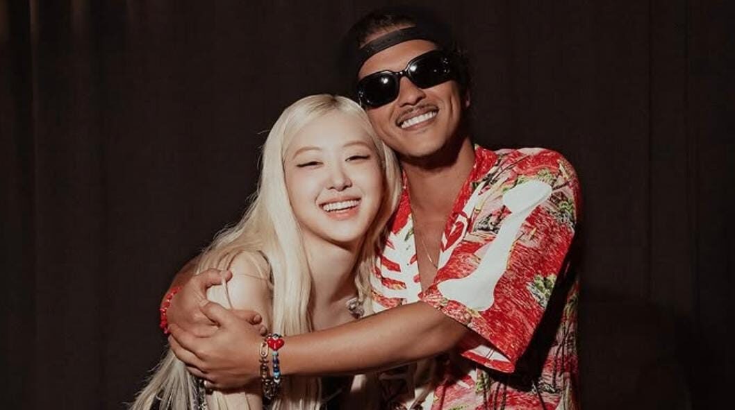 Bruno Mars dan ROSÃƒâ€° Siap Lahirkan Kolaborasi Baru, Urbie's! Lagu Rahasia yang Bikin Fans Makin Nggak Sabar