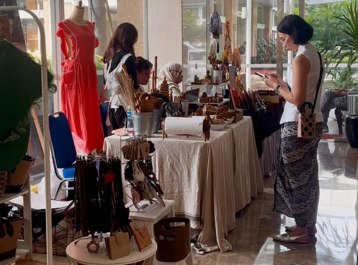 Pasar Sabtu Vol. 3 "Christmas Market" Kembali Hadir, Somerset Berlian Jakarta Konsisten Dukung UMKM Lokal