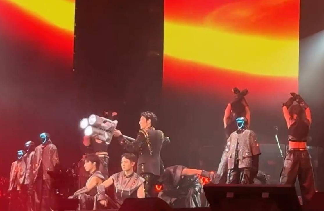 Wang Leehom Bikin Geger, Robot Humanoid Jadi Backup Dancer di Konser Chengdu