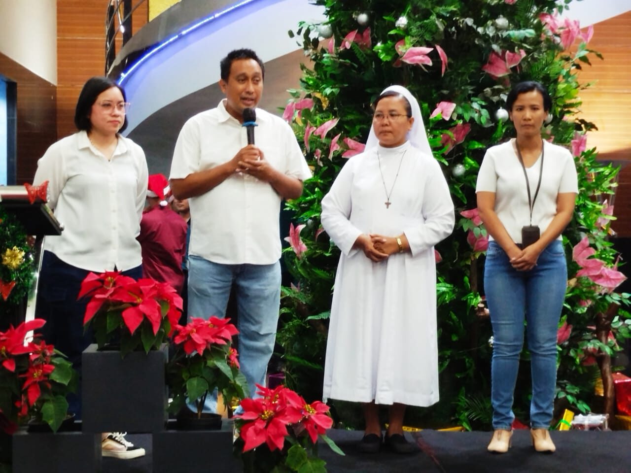 Selenggarakan Christmas Tree Lighting Ceremony 2025 dengan Penuh Kehangatan. (Foto: Urbanvibes/R Indriani)