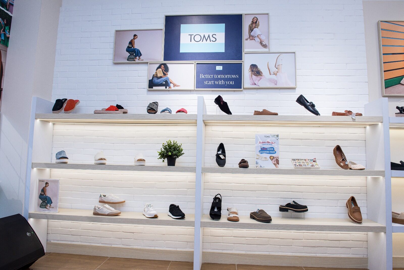Bukan Sekadar Sepatu, Ini Cara TOMS Ajak Indonesia #WalkWithPurpose