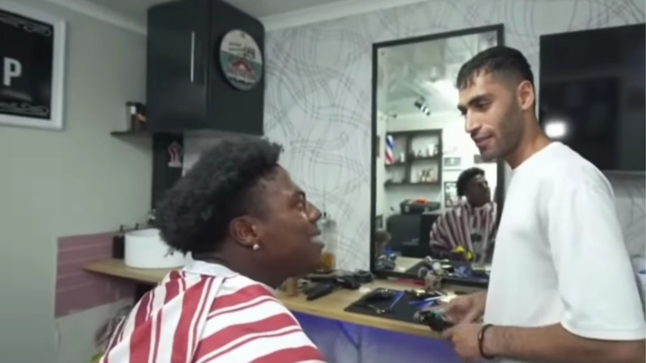 Bukti Empati iShowSpeed Tanpa Batas di Afrika Selatan, Tip Rp84 Juta untuk Tukang Cukur Asal Gaza