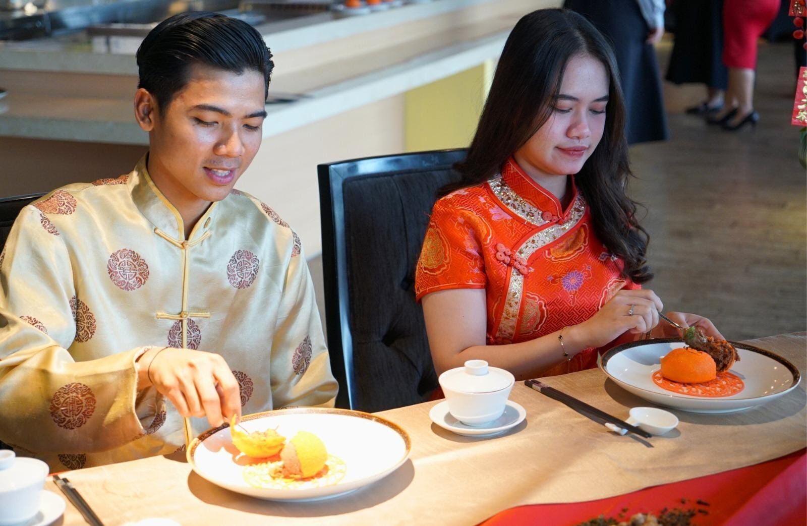 Rayakan Tahun Kuda Api, Grand Swiss-Belhotel Darmo Surabaya Suguhkan Lunar New Year Live Cooking Experience