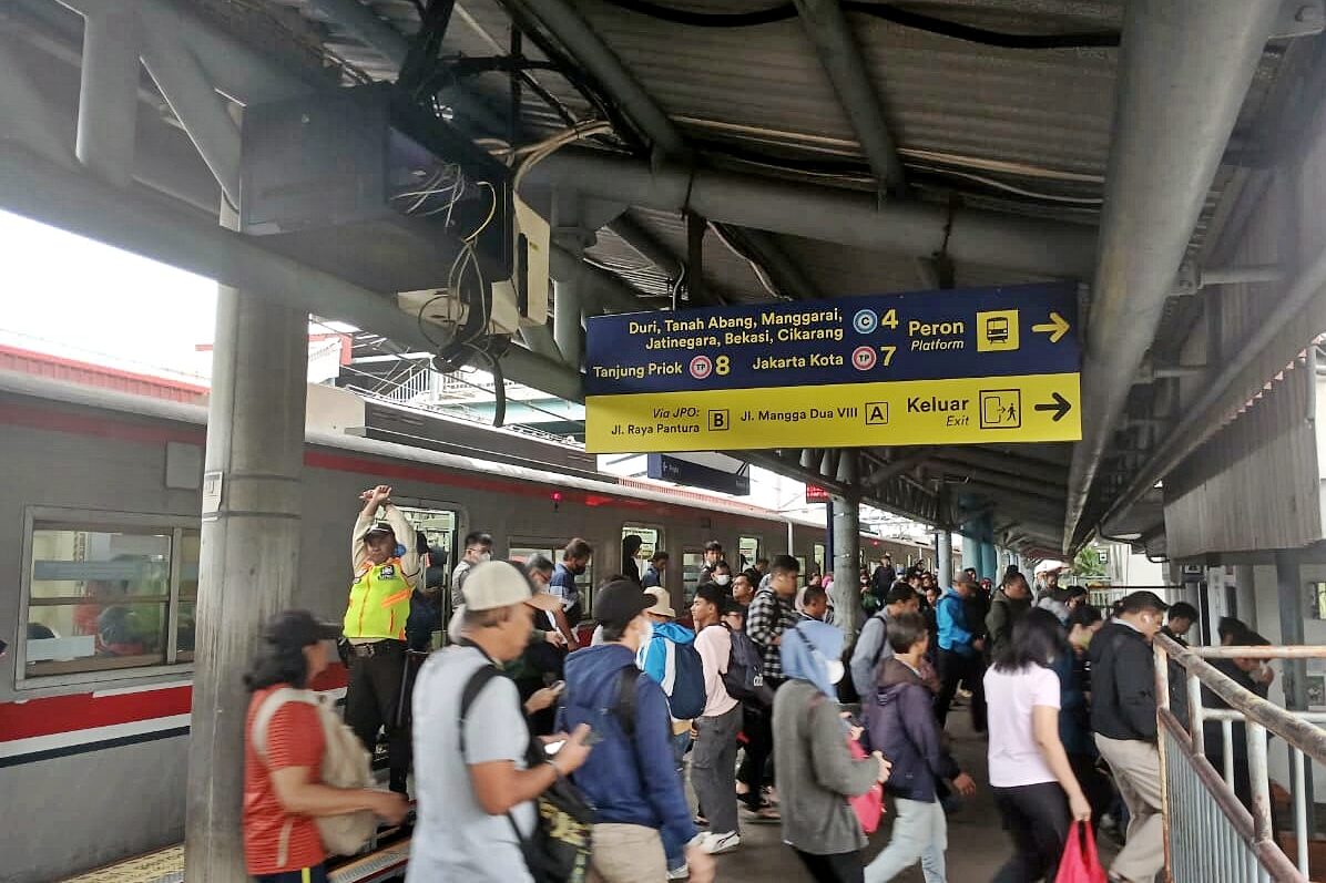 Layanan Commuter Line Cikarang dan Commuter Line Tanjung Priok Sudah Kembali Normal