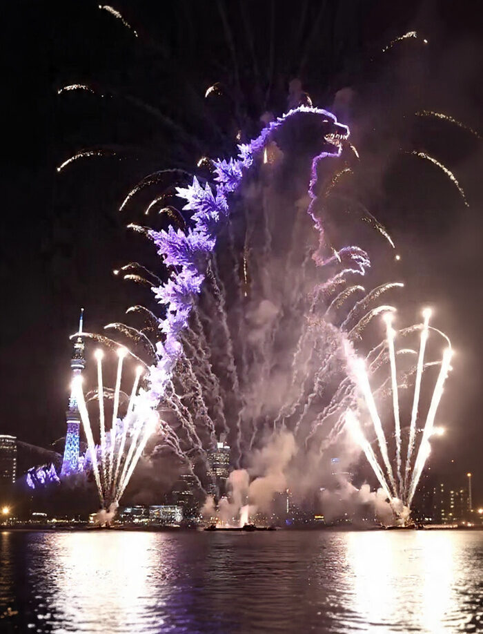 Godzilla Menyala di Langit Tokyo, Seni Kembang Api Jepang Menjadi Pertunjukan Ikonik Tahun Baru 2026