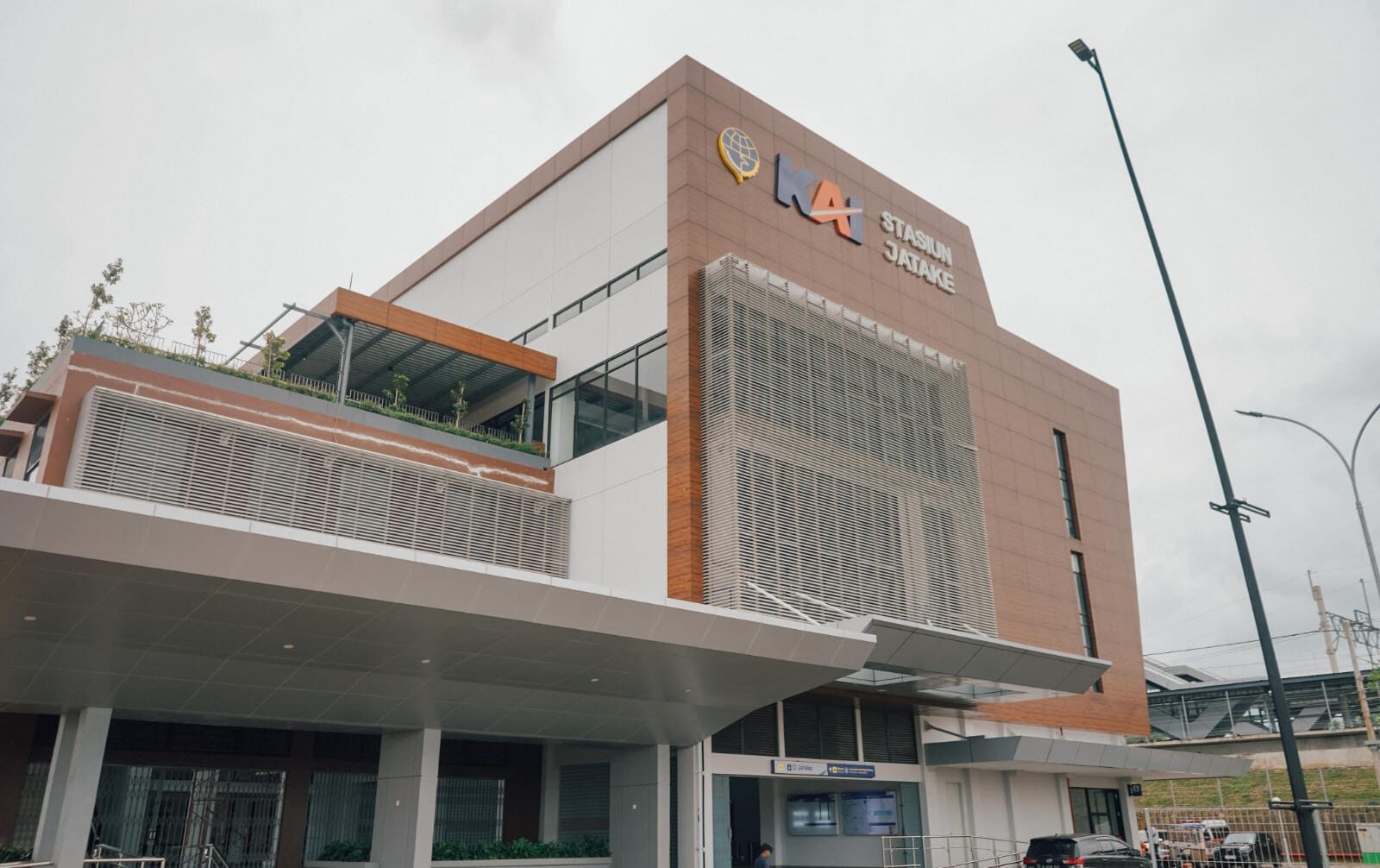 Stasiun Jatake Catat 5 Ribu Lebih Pengguna dalam Empat Hari Operasi, Jadi Alternatif Baru Commuter Line