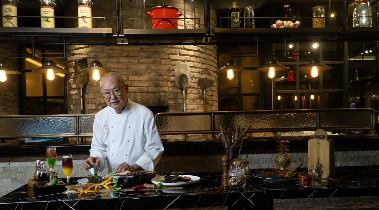 Legends Meet Legends: ARYADUTA Menteng Gandeng Chef William Wongso Hadirkan Ramadan Nusantara Journey