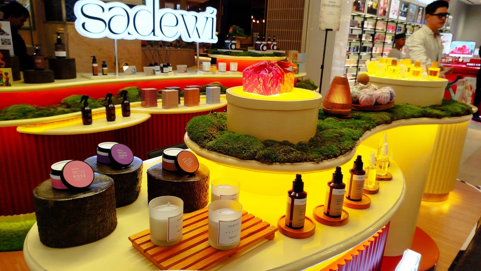 Pop-Up Store Sadewi Essential: Harmoni Kecantikan, Kesehatan Kulit, dan Ketenangan Jiwa