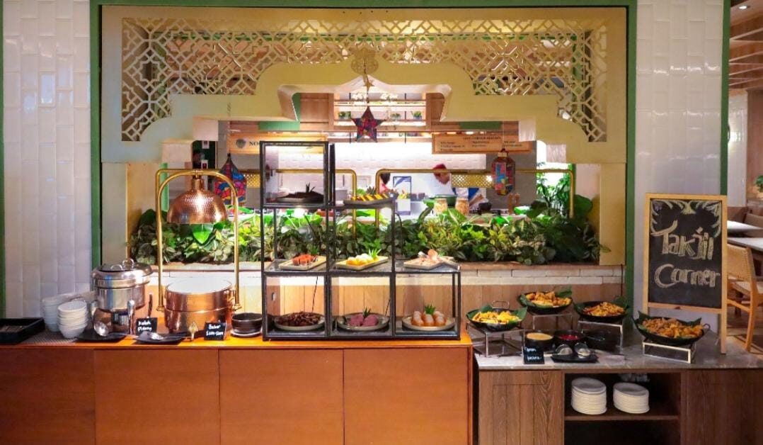 Mercure Jakarta Sabang Hadirkan Iftar “Lantern in The Desert”, Sajikan Nuansa Moroccan dan Sentuhan Lokal