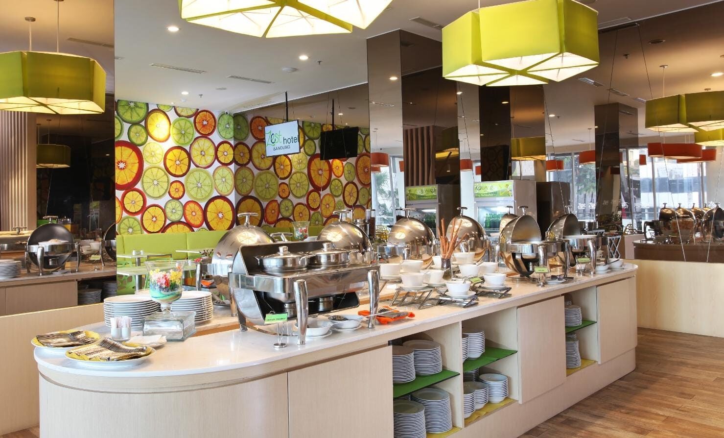 Kampoeng Ramadhan Zest Sukajadi Bandung, Iftar All You Can Eat dengan  Menu Berbeda Setiap Hari dan Lucky Draw Menarik