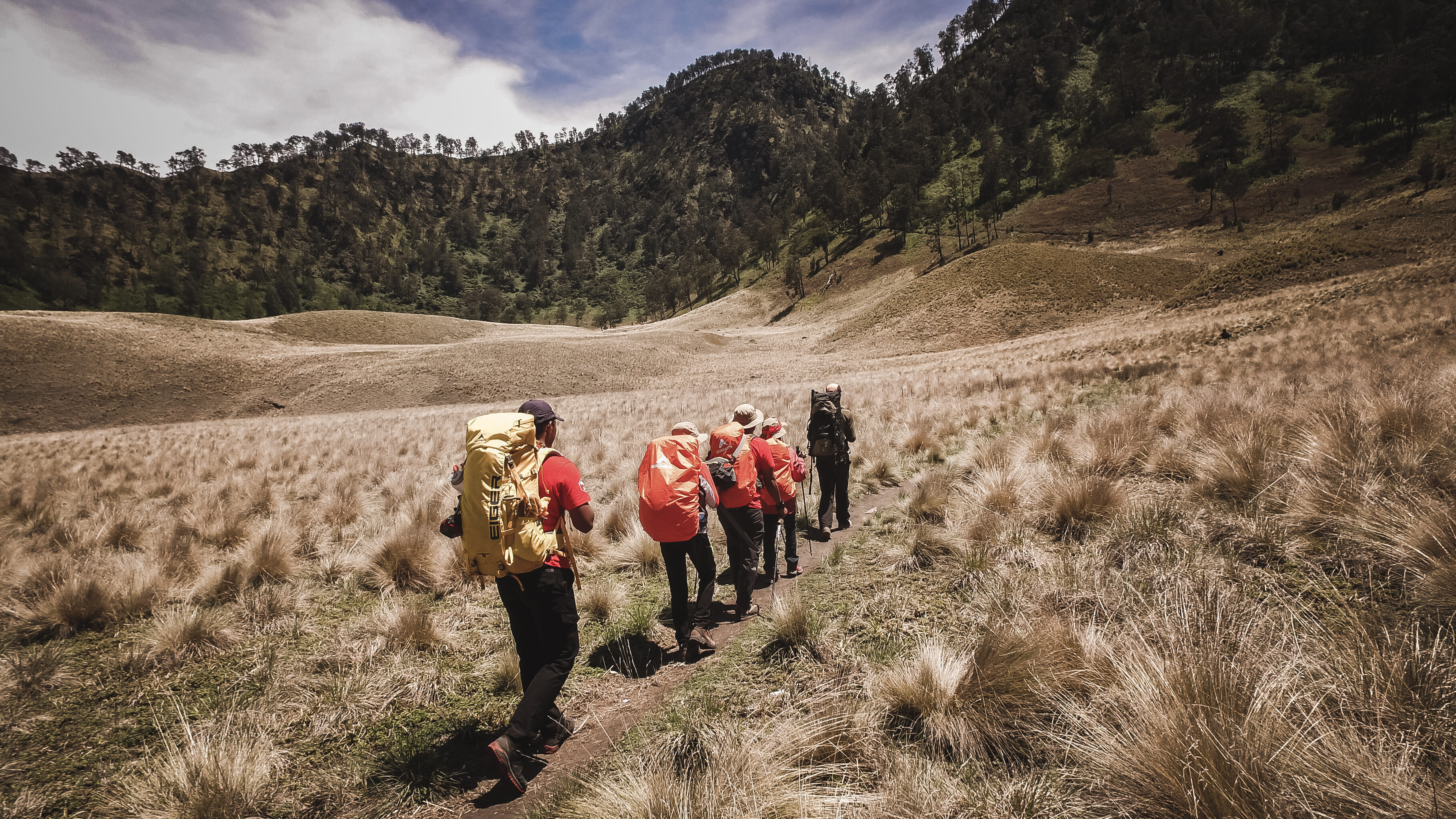 Petualangan Punya Misi: Calendar of Events 2026 EIGER dari Hutan Sumatra hingga Kompetisi Panjat Tebing