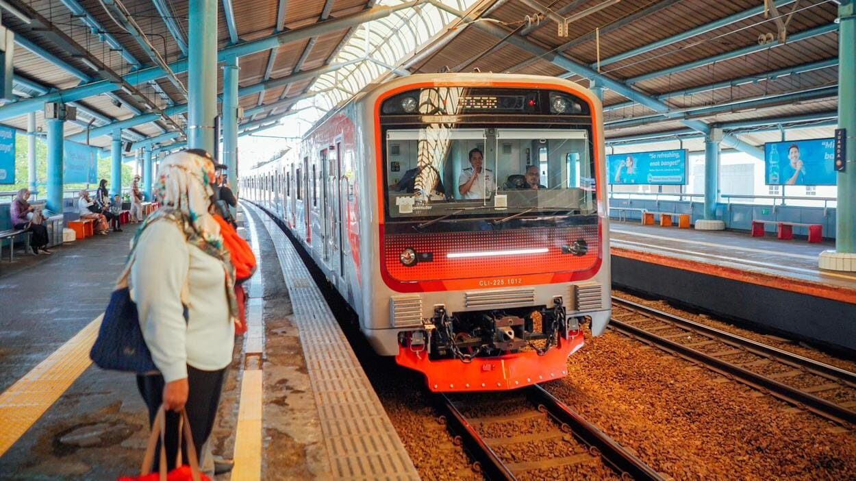 Hari Pertama WFA Jelang Lebaran 2026, Penumpang Commuter Line Jabodetabek Turun 29 Persen