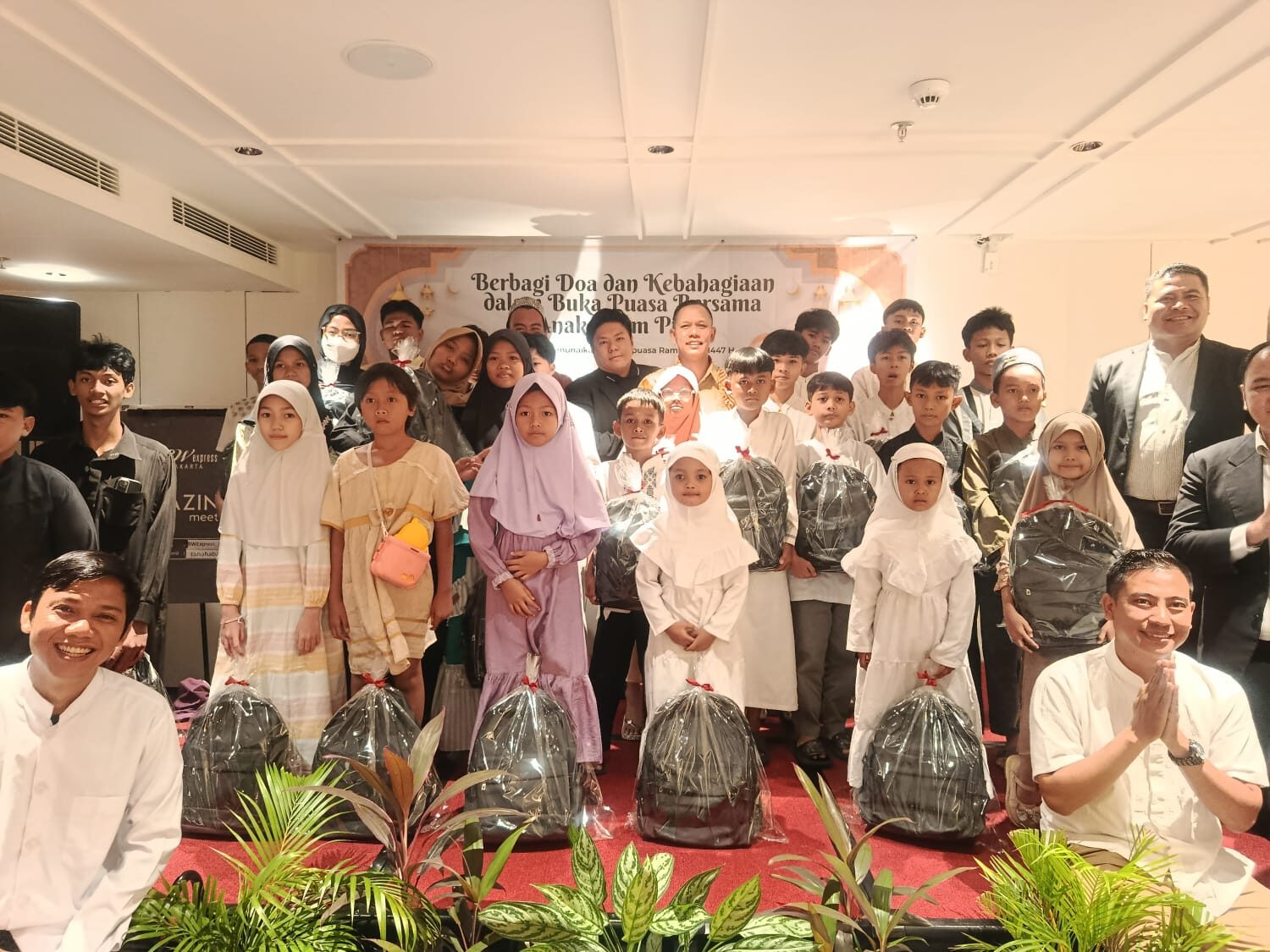 BW Express Jakarta Hadirkan Kehangatan Lewat CSR “Berbagi Doa dan Kebahagiaan”