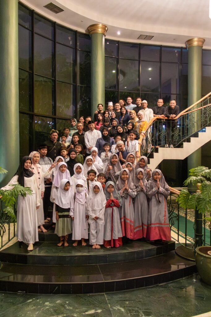 ARTOTEL Suites Aquila Rayakan Ramadan dengan Buka Puasa Bersama dan Santunan Anak Yatim - sumber foto Istimewa