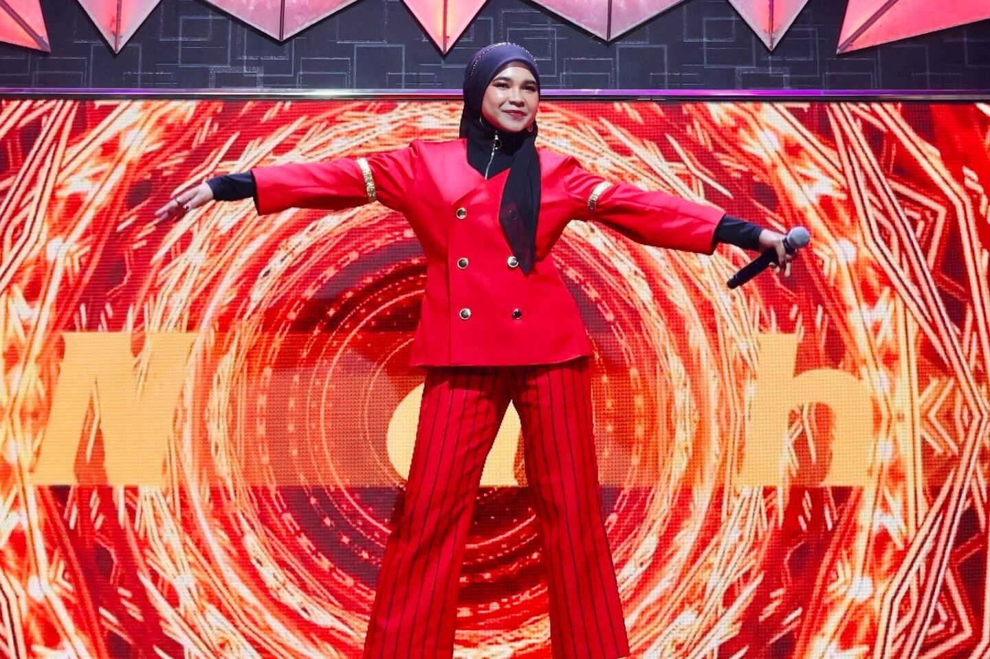 Penampilan Icazahra di Monomane THE World 2026 Tuai Pujian: “Ado dari Indonesia Keren Banget!”