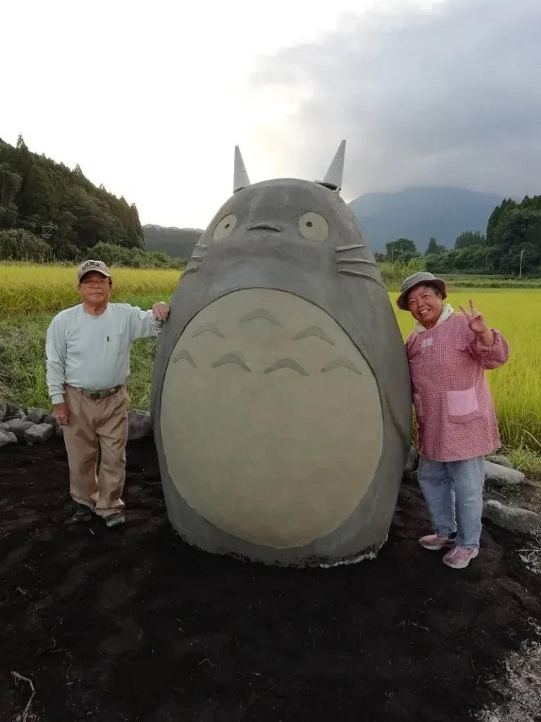 sepasang lansia di Takaharu Jepang membangun Totoro - sumber foto Istimewa
