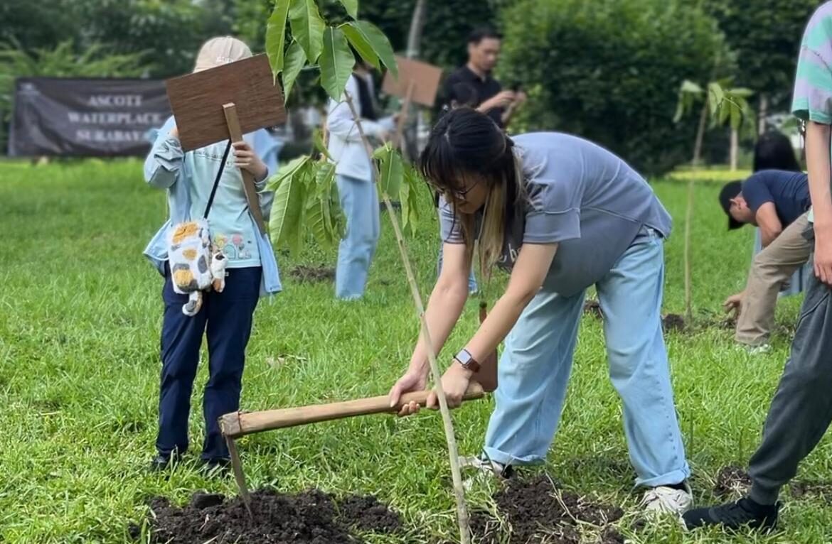 Ascott Waterplace Surabaya Rayakan Hari Bumi Lewat Program “One Stay One Tree”, Menginap Sekaligus Tanam Masa Depan