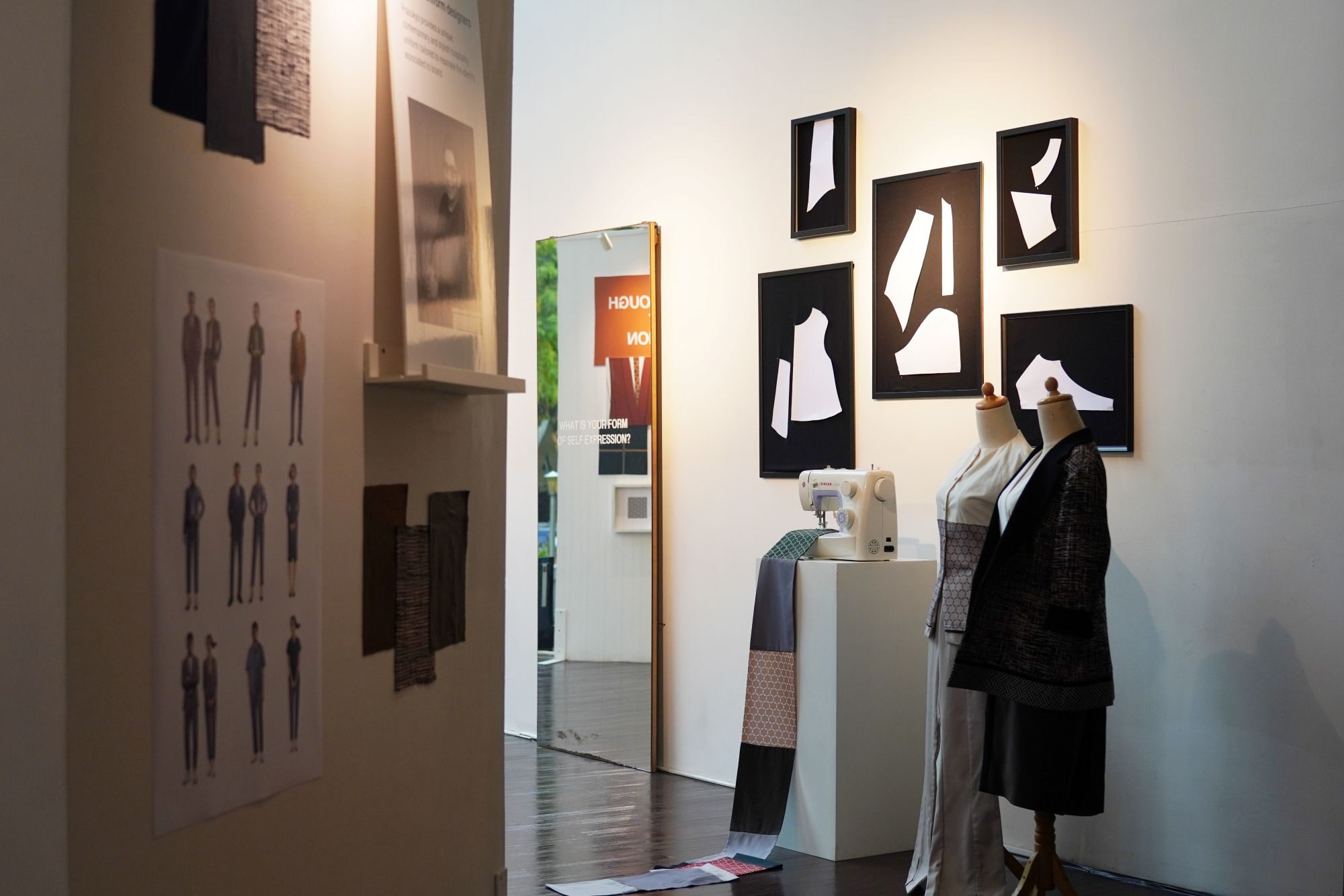 Artotel Gelora Senayan Rayakan Ulang Tahun Kedua dengan Fashion Showcase Artistik, Seragam Hotel Disulap Jadi Karya Mode Kontemporer. Foto: Dok. Artotel Gelora Senayan)
