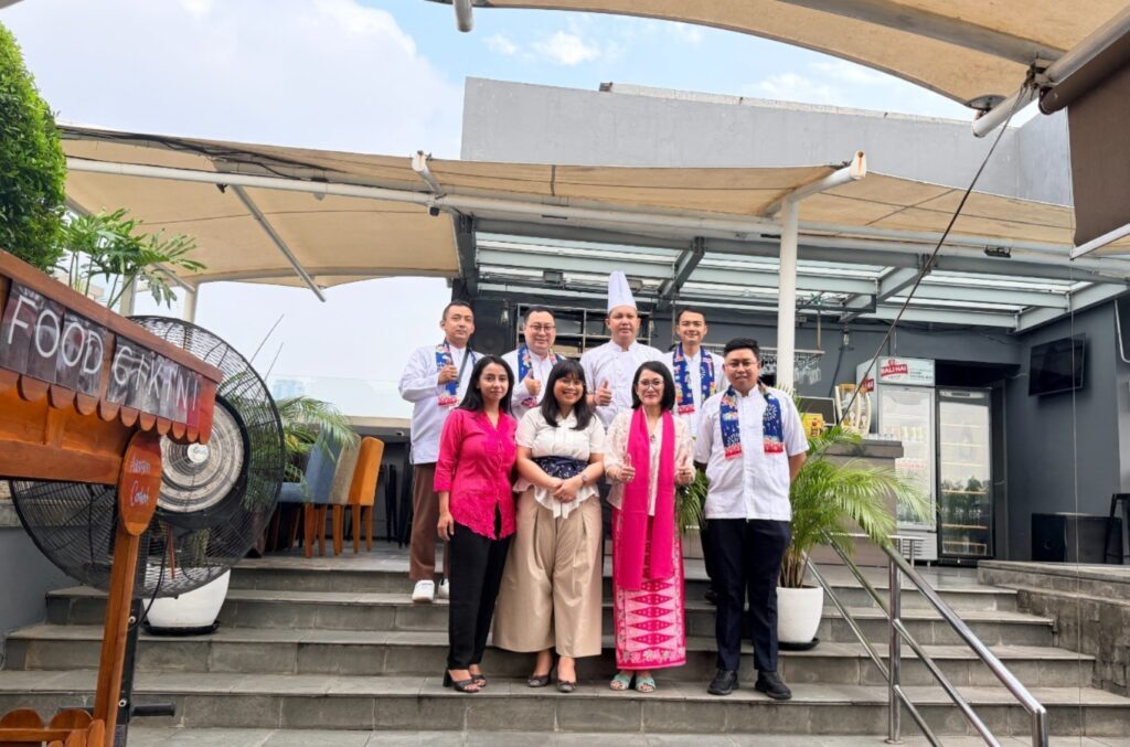 De Langit Rooftop Bar Mercure Jakarta Cikini - sumber foto istimewa
