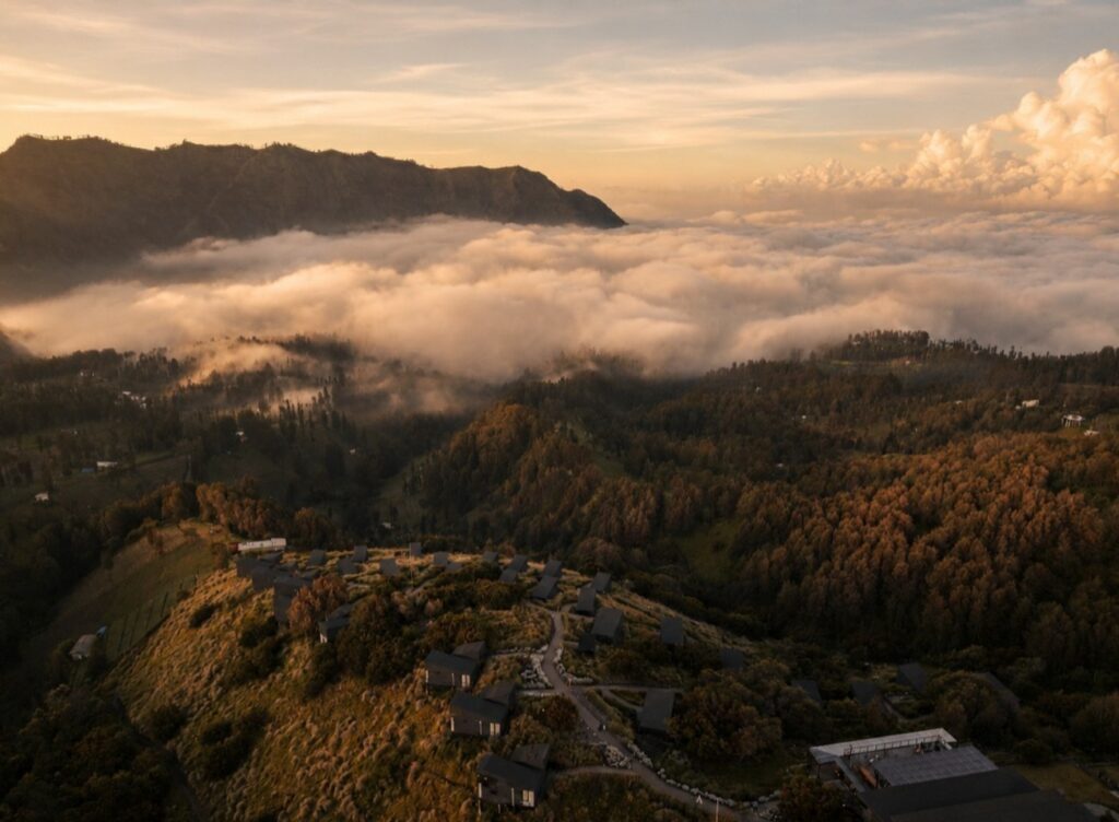 sunrise Bromo di ARTOTEL Cabin Bromo - sumber foto istimewa