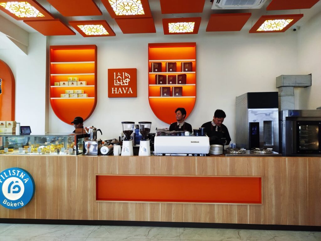 Hava Restaurant & Cafe di Hampton Square - Gading Serpong, menyuguhkan beragam masakan Timur Tengah hingga hingga western menu dengan suasana santai dan modern. (Foto: Urbanvibes/R Indriani)