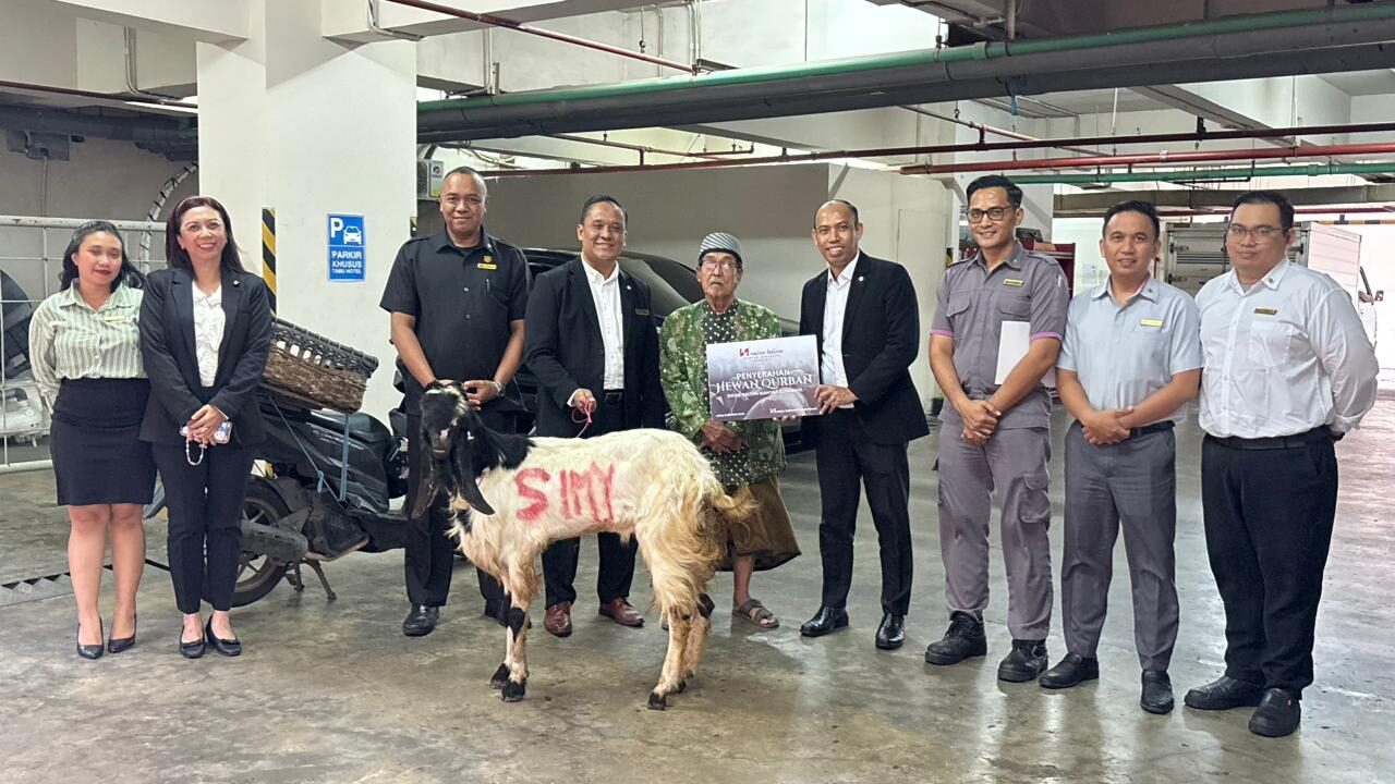 Sambut Idul Adha 1447 H, Swiss-Belinn Manyar Surabaya Serahkan Hewan Kurban untuk Warga Sekitar
