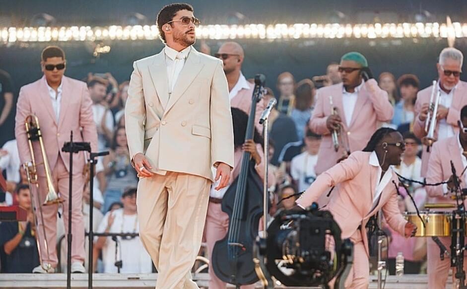 Bad Bunny Cetak Sejarah, Jadi Artis Latin Pertama dengan Pendapatan Tur Tembus Rp17 Triliun