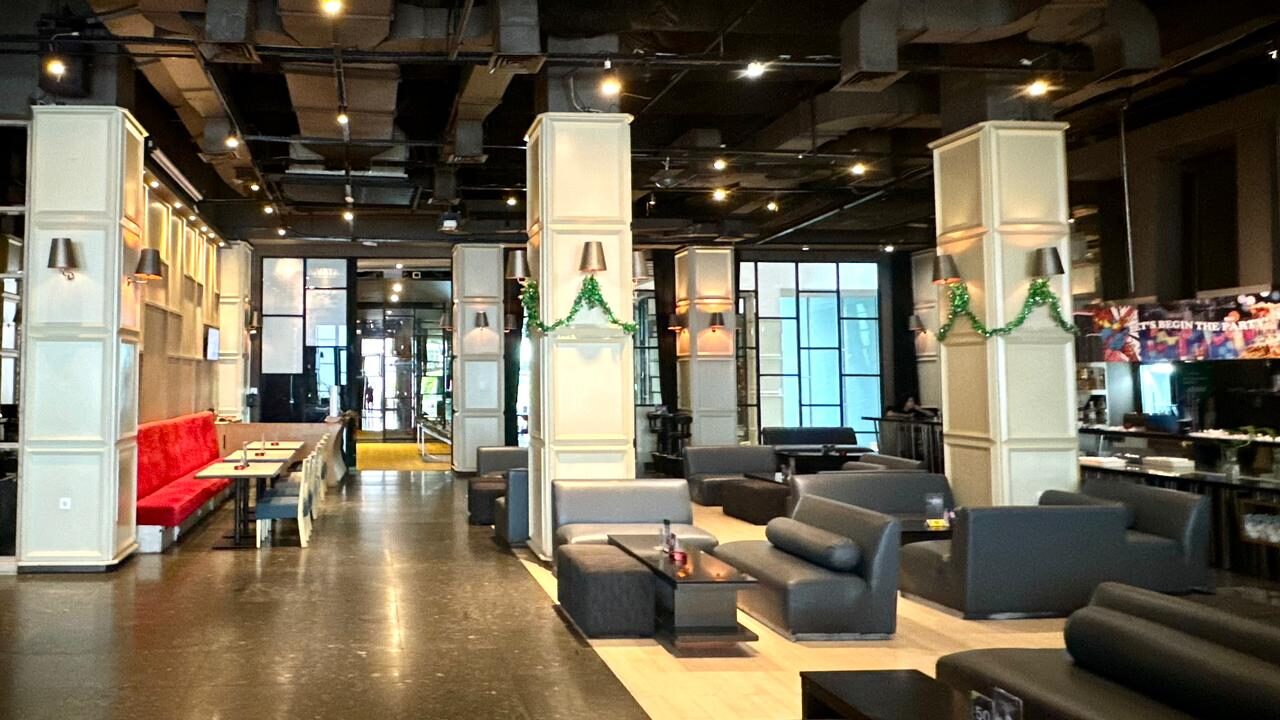 EXITO Lounge Bar Hadirkan Exito After Dark, Spot Nongkrong Cozy dengan Live Music di Jakarta Barat