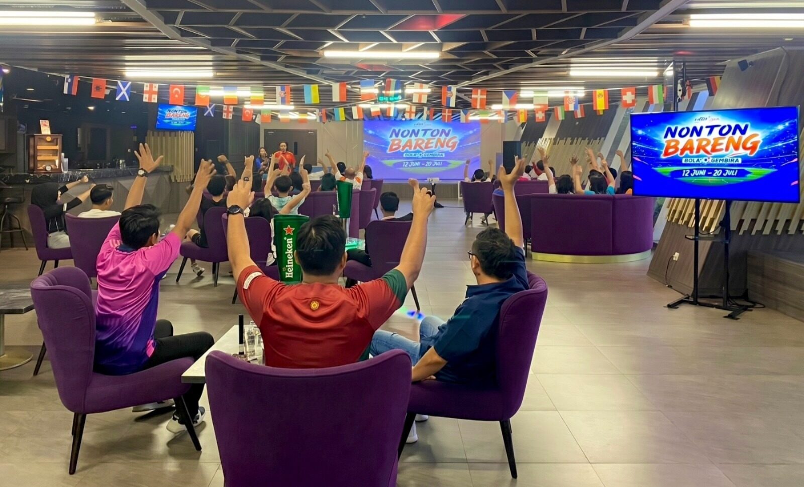 Nonton Bola Makin Seru! BW Luxury Jambi Hadirkan Nobar Eksklusif World Cup 2026 Bersama Telkomsel