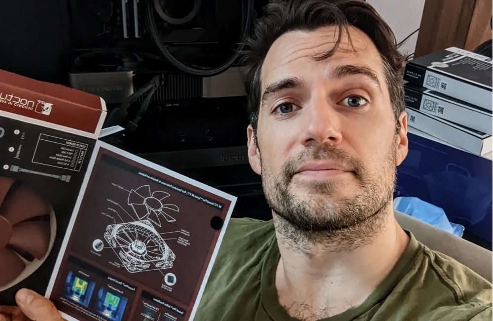 Henry Cavill Pilih Main Game daripada Hangout, Bukti Aktor Superman Ini Memang Geeks Sejati