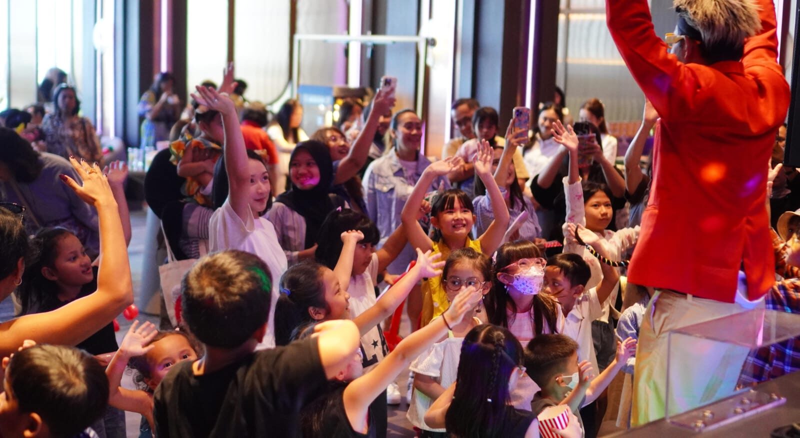 Aloft Surabaya Pakuwon City Bawa Tren Family Rave ke Surabaya Lewat Toddler Rave Party