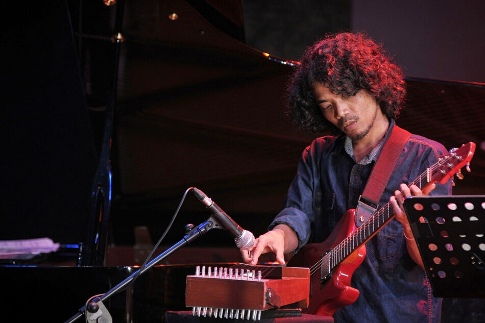 Eks Gitaris Efek Rumah Kaca Reza Ryan Debut Lewat Proyek Solo Kantusfirmus