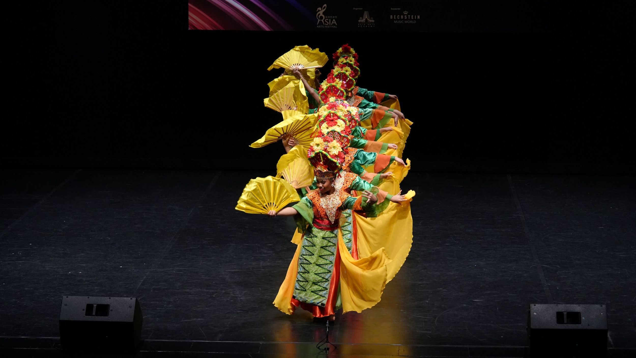 Bikin Bangga! Tari Kipas Ajer Antar Svadara Raih Gold Medal Asia Arts Festival 2026 Singapura