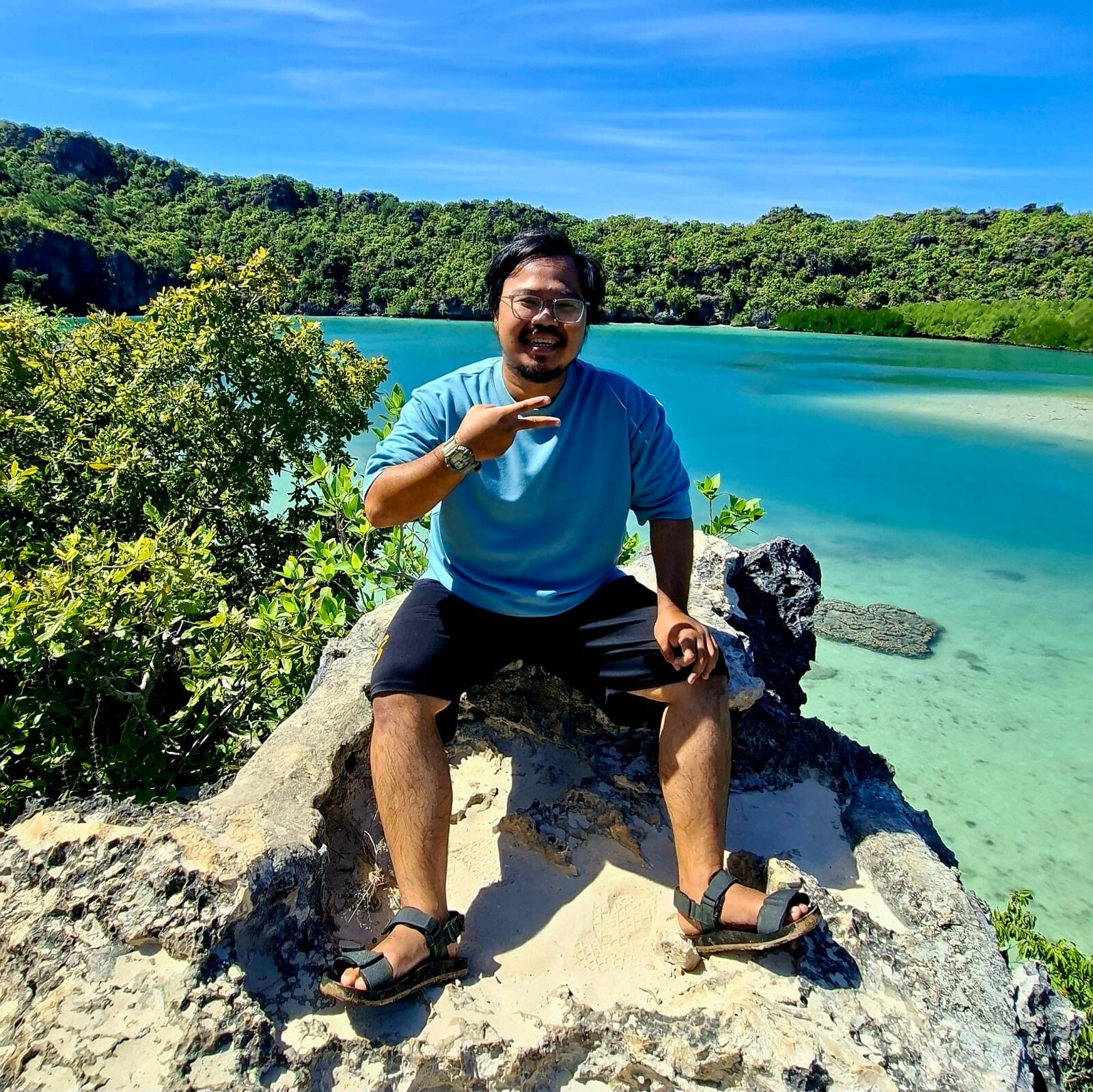 Menemukan "Surga" Tersembunyi di Telaga Nirwana Rote, NTT (Plus Tips Biar Gak Gosong!)