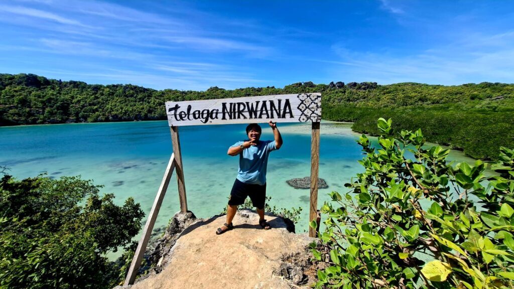 Menemukan "Surga" Tersembunyi di Telaga Nirwana Rote, NTT (Plus Tips Biar Gak Gosong!). Foto: Aldian