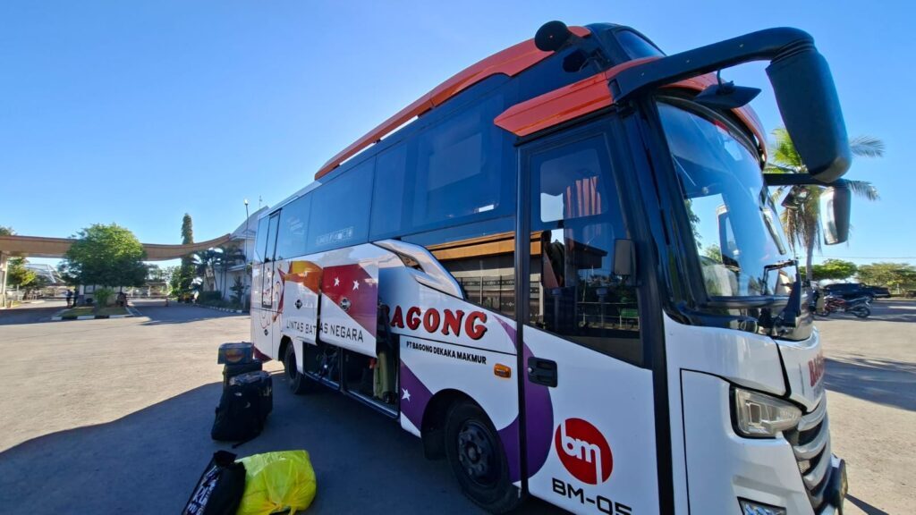 Kupang ke Timor Leste Jalur Darat? Ini Tips Ampuh Anti-Mual Biar Perjalanan 12 Jam Tetap Seru! Foto: Aldian