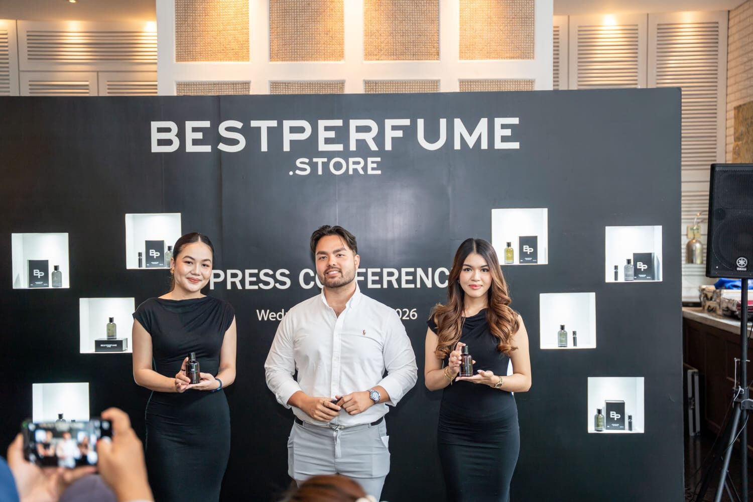 Bukan Lagi Semprotan Pertama: Konsumen Indonesia Kini Mulai Menilai Performa Parfum Setelah 8–10 Jam Pemakaian
