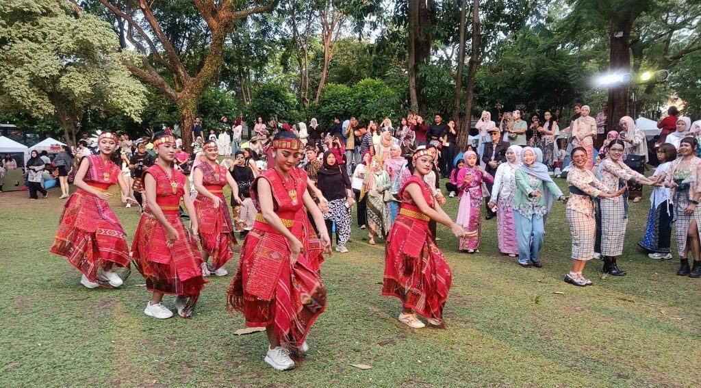 Pertunjukan Tari Tortor, foto: adi/urbanvibes.