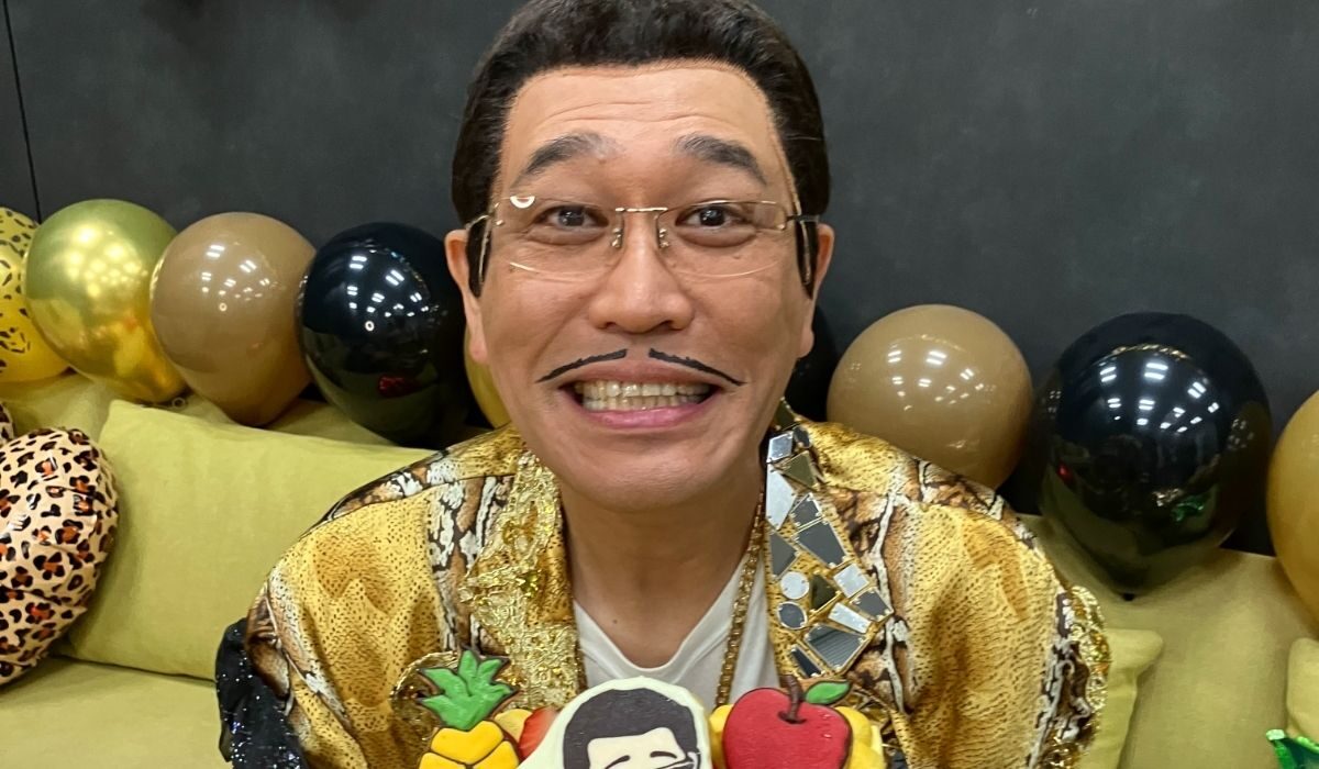 Tren I have a pen, I have an apple! Piko Taro Merayakan 10 Tahun PPAP