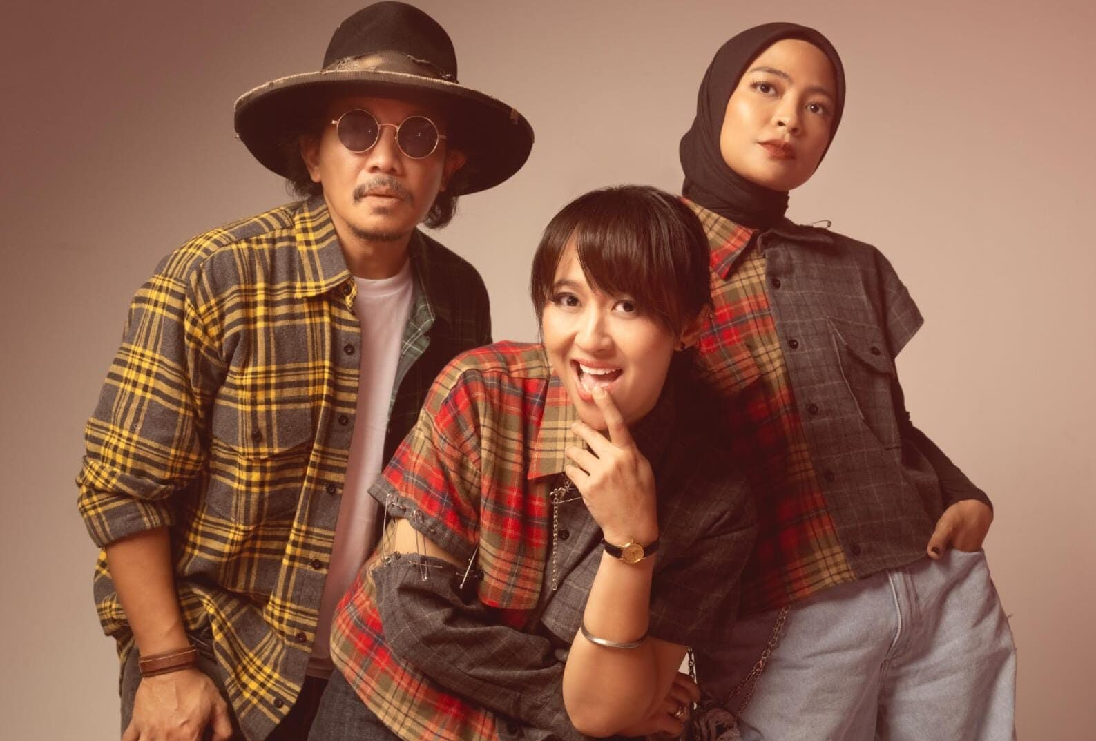 Setelah 18 Tahun Bersama Label, KOTAK Buka Era Baru sebagai Band Independen Lewat Single “YOLO”