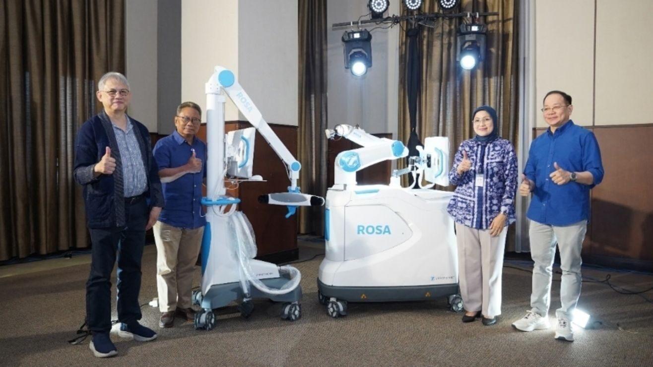 Yuk, Mengenal ROSA: Teknologi Robotik yang Bantu Dokter Operasi Lutut Lebih Presisi